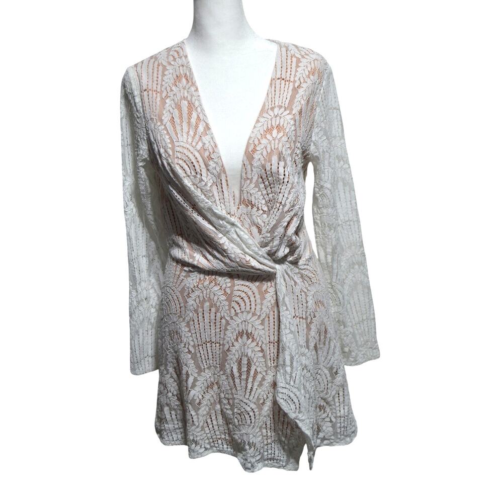 Akira White Lace Long Sleeve V Neck Mini Dress Size Medium